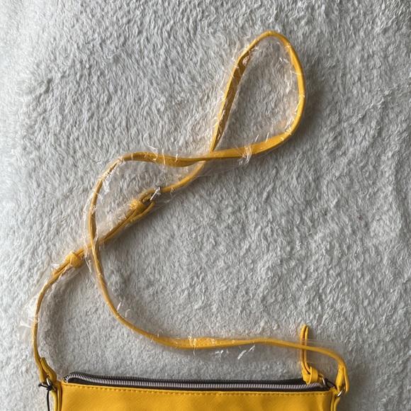 Marc Tetro Dachshund Crossbody Bag - Picture 3 of 8